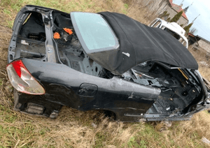 Mercedes CLK cabrio AMG karoseria tył wanna cwiartka bok rama szyby blotnik 2