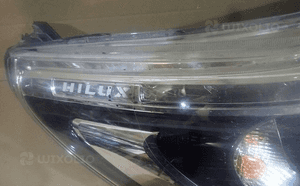 Lampa prawa reflektor toyota hilux viii led 2015- 7