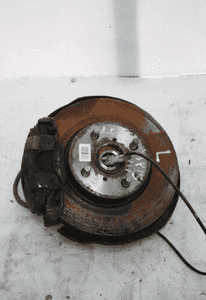 Zwrotnica lewa TOYOTA YARIS III 1.0 benz 2011-2020 1