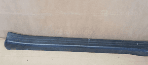 Listwa progowa nakładka progu lewy przód Mercedes CLK W209 A2096800735 2