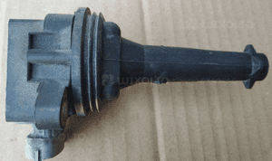 Volvo S40 V50 S60 XC70 2.0 2.4 T 2.4 B cewka zapłonowa 8677837  30713417 5