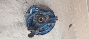 Zwrotnica piasta prawy tył tylna prawa VW Touareg 7L 5