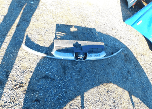 peugeot 206 grill kolor EYC nr 41297 WYSYŁKA 1