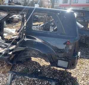 Mercedes GL 164 blotnik tył tylny  lewy  czarny c197 idealny 1