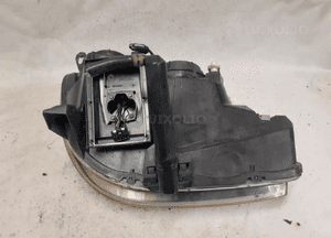 Przod przednia lampa lewa citroen C5 xenon 7