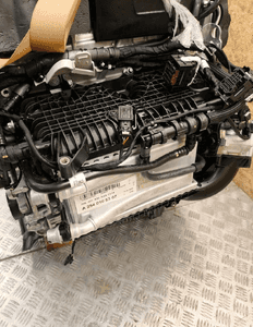 Mercedes c klasa W206 silnik 2.0 benzyna 254920 kompletny 4