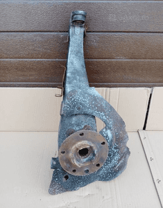 Zwrotnica piasta lewy przód przednia Porsche Cayenne 4.2 TDI 7P0407245A 1