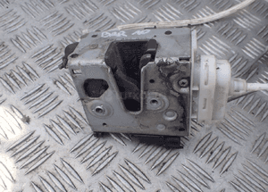 Zamek drzwi prawy przód audi A4 B5 8D1837016F radom 4