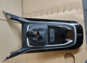 Ramka tunelu środkowego chrom peugeot 308 T9 98088086XU 2