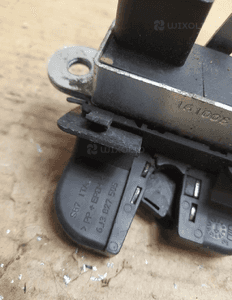 Zamek klapy bagażnika seat ibiza iv 6J3827505 4