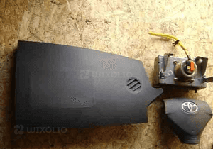 Toyota Corolla Verso 04-08 airbag  pasazera zaslepka deski 2