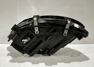 Mercedes B W246 Lift Lampa LED Prawa - 15951 5