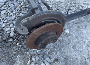 BELKA OS TYLNA ZAWIESZENIA RENAULT TRAFIC III 3 5