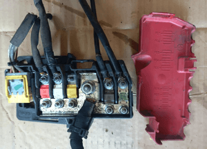 Citroen C5 III X7 2.0 3.0  HDI skrzynka bezpiecznikow 1