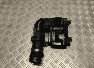 Mercedes obudowa filtra powietrza A2760940697 4