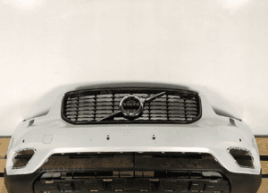 Zderzak przód przedni volvo XC40 2017-  spoiler dół grill atrapa cały 1