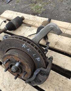 Jeep cherokee liberty kk 2.8CRD 07-12r. zwrotnica półoś tarcza zacisk przód 11