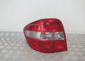 Lampa tylna tył lewa mercedes ml W164 2005-2008 1