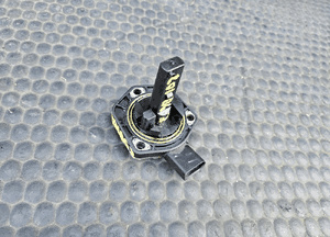 Czujnik 1J0907660B Sensor Poziomu Stanu Oleju Silnika Audi A4 B6 VW Skoda Seat 9