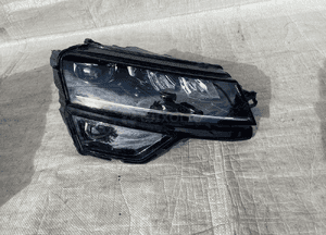 Skoda karoq full led lampa prawa 17- 1