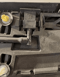 Blenda listwa maski przód Opel Meriva B II 13269765 13269766 6