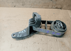Łapa mocowanie silnika Ford Mondeo MK3 1S716P093AB 1