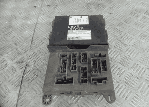 Sterownik Moduł Land Rover 518665104 YQE102930 1