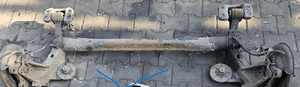 Opel Astra J 4 IV belka oś tył tylna 1