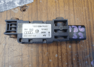 Czujnik 8E0959651 A Uderzenia Czujnik Uderzeniowy Sensor Audi A3 8P A4 B6 B7 A6 C5 11
