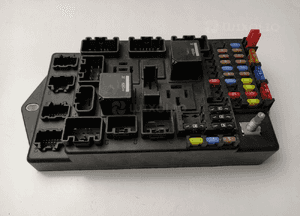 JAGAUR XK XKR X150 SKRZYNKA MODUŁ BSI BEZPIECZNIKÓW 3