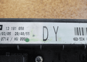 SKRZYNKA BEZPIECZNIKÓW BSI ASTRA H III 13181658 3