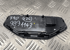 Bmw F40 lampka podsufitki oświetlenie wnętrza 9891143 4