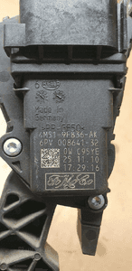 Pedał gazu potencjometr Ford Focus MK2 1.6 TDCI 4M51-9F836-AK 5