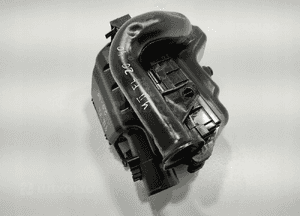Obudowa filtra powietrza toyota yaris ii 1.4 D4D lift 0N05 2009-2012 3