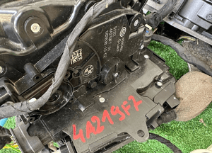 Zamek zamki drzwi soft close dociągi bmw X6 G06 X6M F96 6