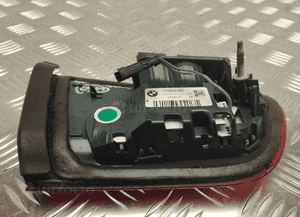 Bmw F20 F21 lampa w klapę bagażnika prawa tył 7359020 14