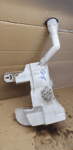 Zbiorniczek spryskiwaczy pompka Citroen C5 III 9683488280 6