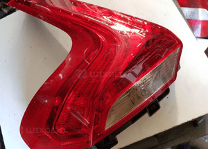 lampa lewa tył volvo v 40 2 1