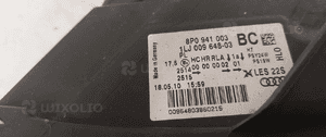 Przod przednia lampa lewa audi A3 8P lift 3