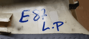 Osłona poszycie słupka lewy przód BMW I E87 7058329 6