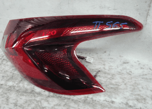 Hyundai I20 iii 20- uszkodzona lampa tylna lewa 2
