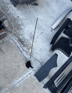 MERCEDES SLK 171 plastik dywan roleta nakładka boczek bagaznika 12