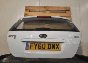 Kia ceed 1 i ed szyba klapa pokrywa bagażnika biała wd ceed 5D hb 5