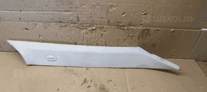 Osłona poszycie słupka prawy przód Range Rover Vogue L322 8268848 1