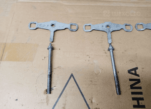Mocowanie łapka wtrysków wtryskiwaczy wtryskiwacza wtrysku BMW M5 G30 F90 4.4 V8 7599878 2