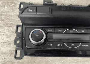 Panel klimatyzacji mazda 6 gj K4000 G46G61190C 2