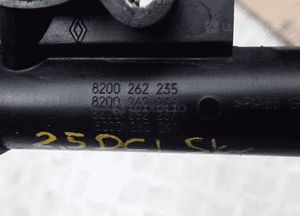 TERMOSTAT OBUDOWA TERMOSTATU 8200262235 2.5 DCI 4
