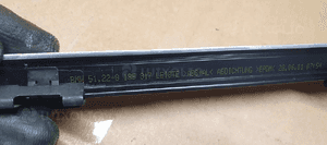Listwa zgarniająca drzwi lewy tył BMW 5 E39 8185817 7