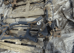 ZAWIESZENIE BELKA SANKI TYL OUTLANDER III 2.2 3