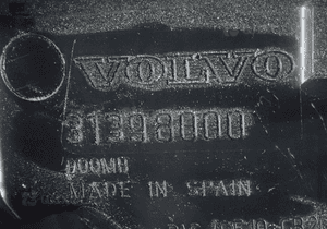 OBUDOWA SKRZYNKA BEZPIECZNIKÓW VOLVO XC90 II 2014- 3